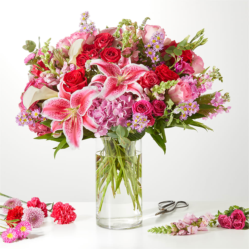 Swooning Over You - A Luxury Florist Original – Knaup Floral Inc, Cape Girardeau MO
