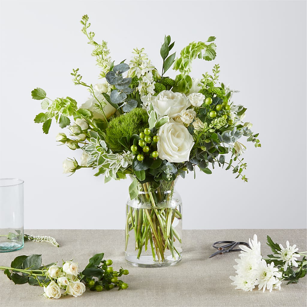 Irish Garden - A Florist Original – Knaup Floral Inc, Cape Girardeau MO