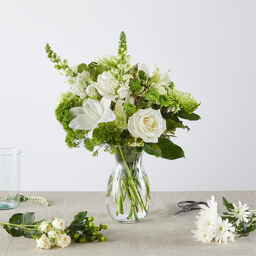 Irish Garden - A Florist Original – Knaup Floral Inc, Cape Girardeau MO