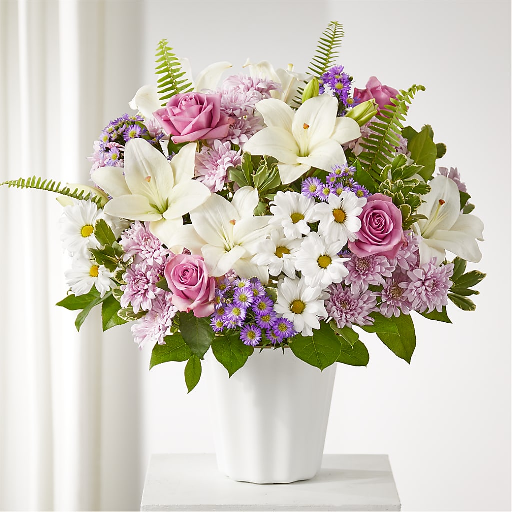 Warmest Thoughts Tabletop Basket – Knaup Floral Inc, Cape Girardeau MO
