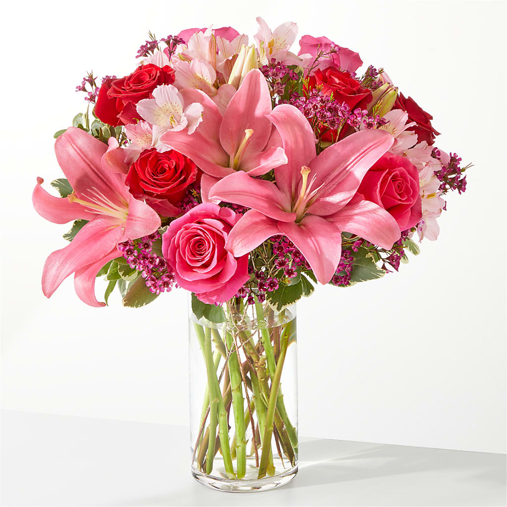 Lucky in Love Bouquet – Knaup Floral Inc, Cape Girardeau MO
