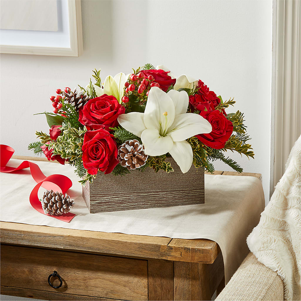 Snowy Wonderland Bouquet –  Knaup Floral Inc, Cape Girardeau MO