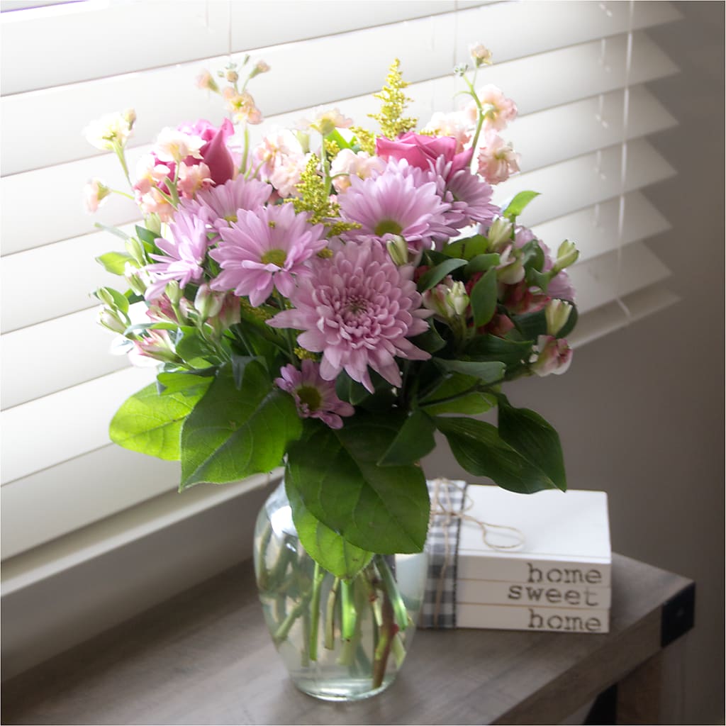 Pastel Tradition - A Florist Original –  Knaup Floral Inc, Cape Girardeau MO