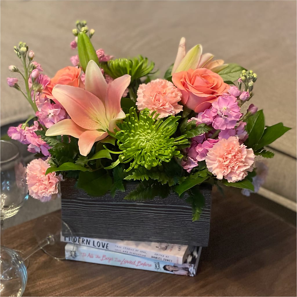 Beautiful Spirit Basket –  Knaup Floral Inc, Cape Girardeau MO