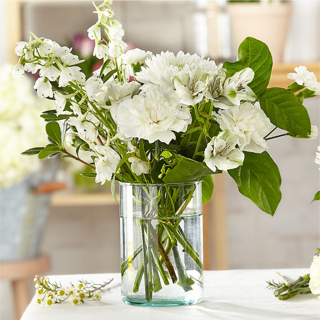 Classic Ivory – A Florist Original –  Knaup Floral Inc, Cape Girardeau MO