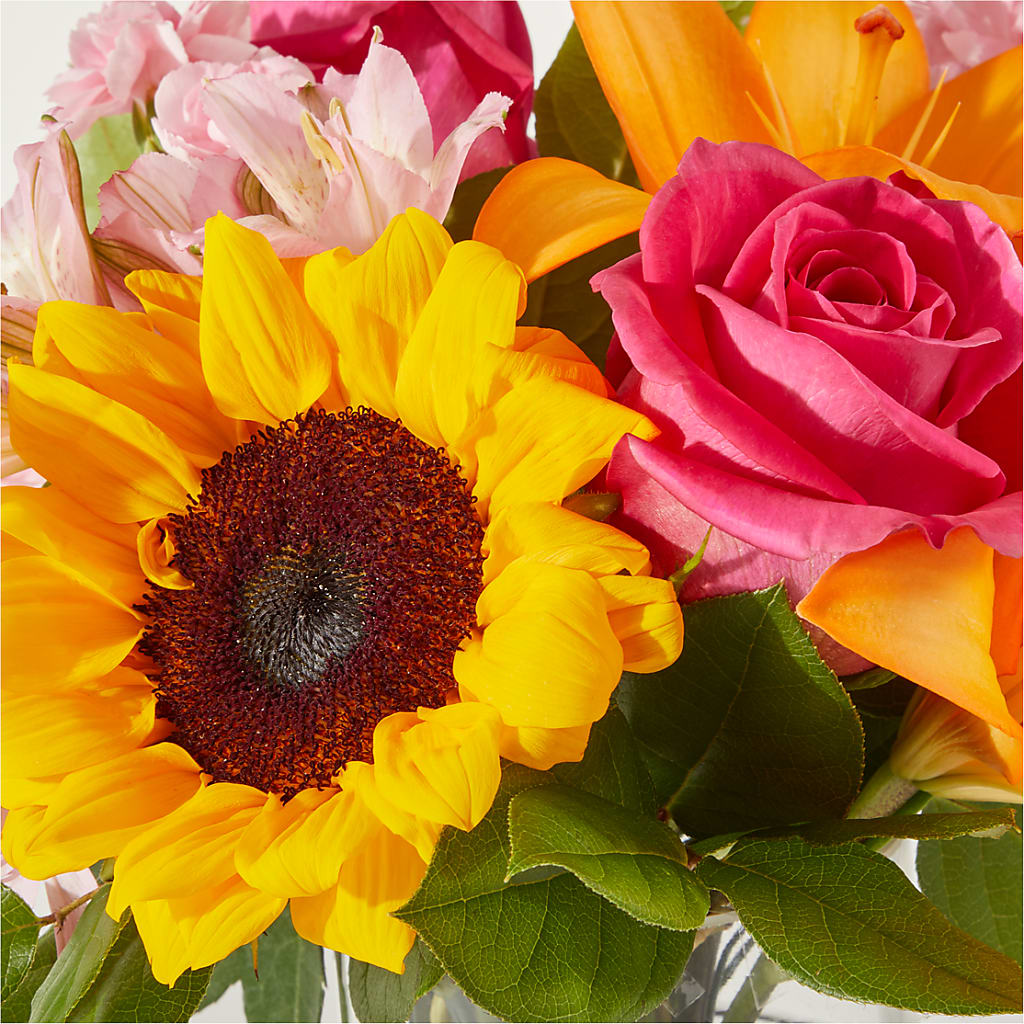 In Full Swing Bouquet –  Knaup Floral Inc, Cape Girardeau MO
