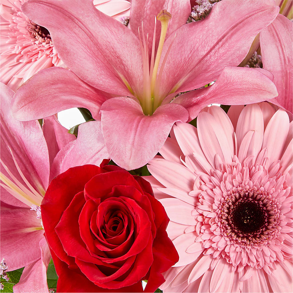 Lots of Love Bouquet –  Knaup Floral Inc, Cape Girardeau MO