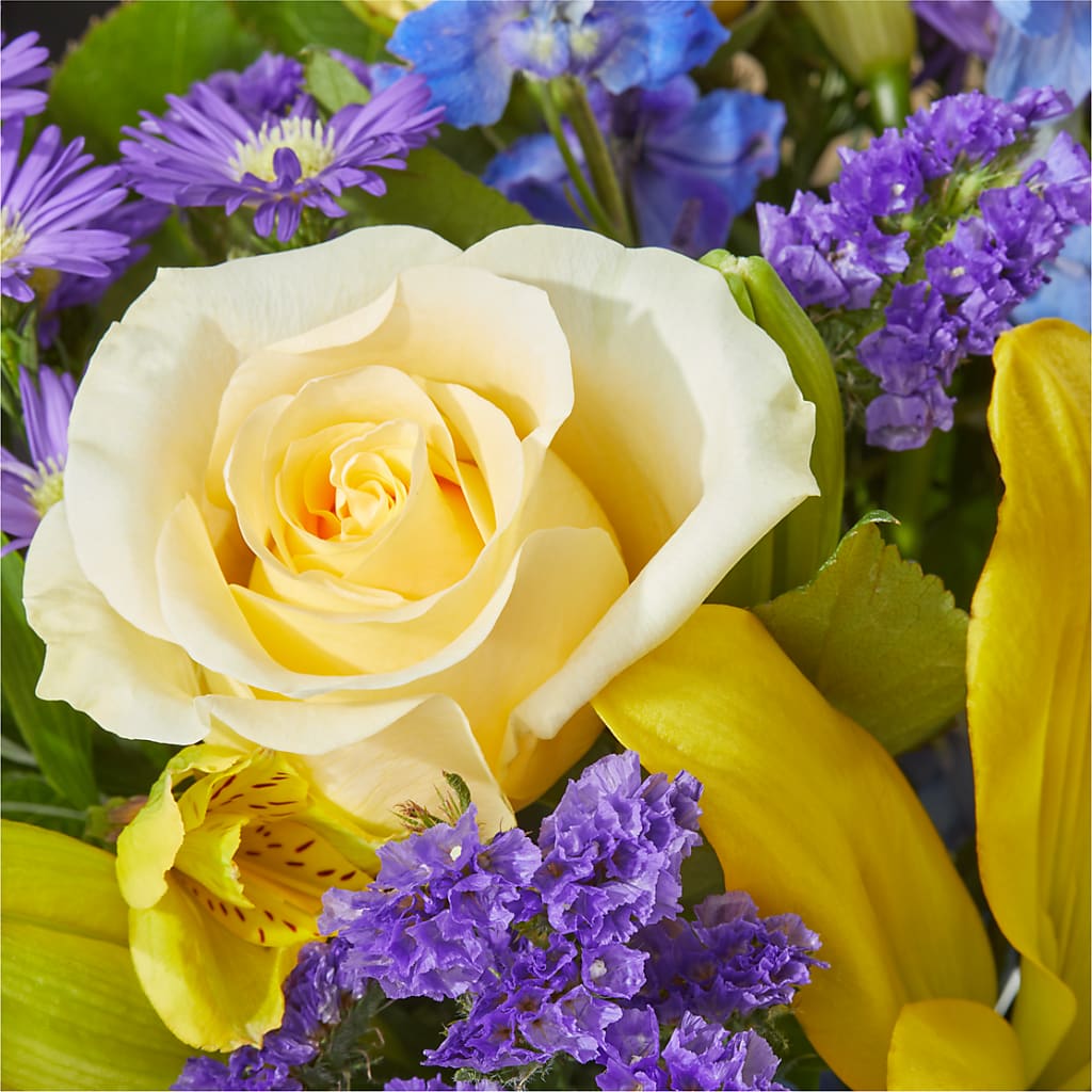 Limoncello Bouquet –  Knaup Floral Inc, Cape Girardeau MO