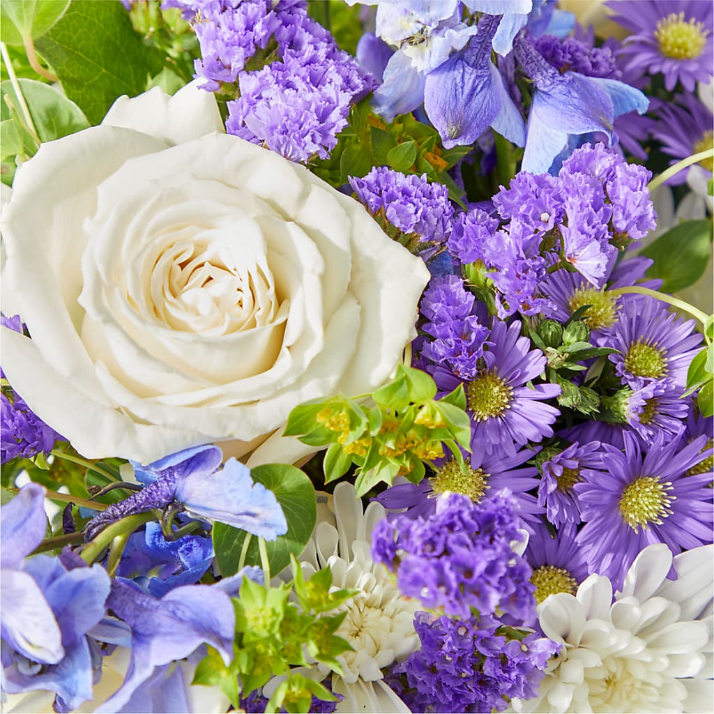 Genuine Gestures Bouquet –  Knaup Floral Inc, Cape Girardeau MO